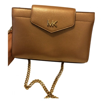 Pre-owned Michael Kors Leather Crossbody Bag In Gold