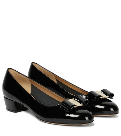 Ferragamo Vara Patent Leather Ballet Flats In Nero