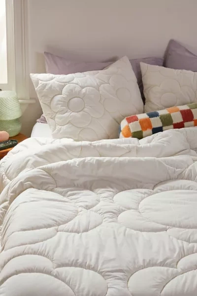 Urban Outfitters Daisy Puff Organic Cotton Percale Comforter