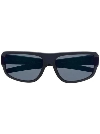 Prada Rectangular Tinted Sunglasses In Grau