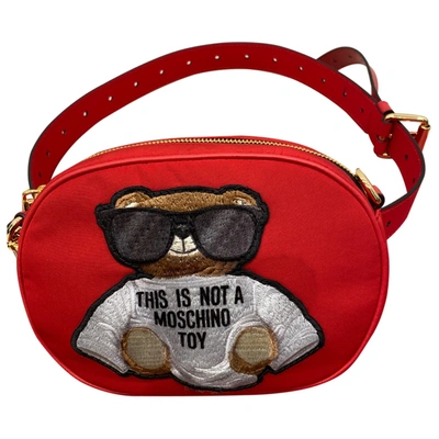 Pre-owned Moschino Cloth Handbag In Red