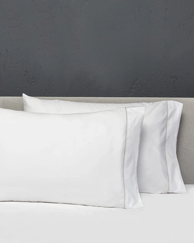 Signoria Firenze Luce Standard Pillowcases, Set Of 2 In White/pearl