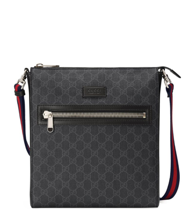 Gucci Gg Supreme Canvas Messenger Bag In Black