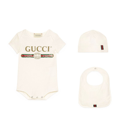 Gucci Kids Bodysuit, Hat And Bib Gift Set In White