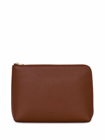 Yu Mei Emily Leather Pouch In Brown