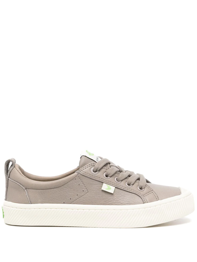 Cariuma Oca Flatform Sneakers In Grey