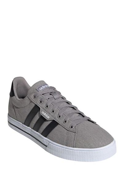 Adidas Originals Daily 3.0 Sneaker In Dovgry/cbl