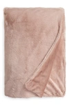 Unhide Cuddle Puddles Plush Throw Blanket In Rosy