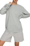 Good American Essential Long Sleeve Crewneck Top In Quarry001