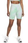 Nike One Icon Clash Women's 7" Printed Shorts In Green Glow,white