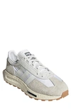 Adidas Originals Retropy E5 Sneaker In White/ Beige