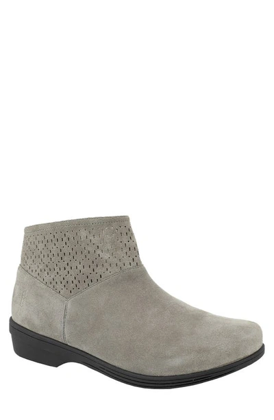 Revitalign Del Mar Orthotic Bootie In Sand