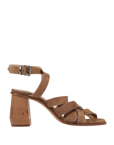 Lemaré Sandals In Beige