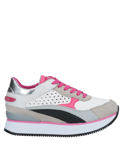Apepazza Sneakers In White
