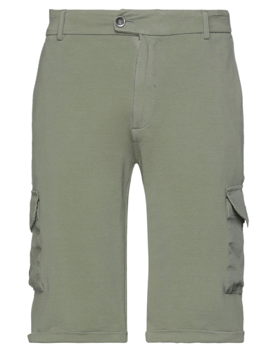 Distretto 12 Man Shorts & Bermuda Shorts Military Green Size 28 Cotton, Elastane