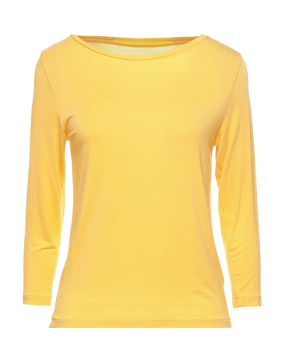 Majestic T-shirts In Yellow