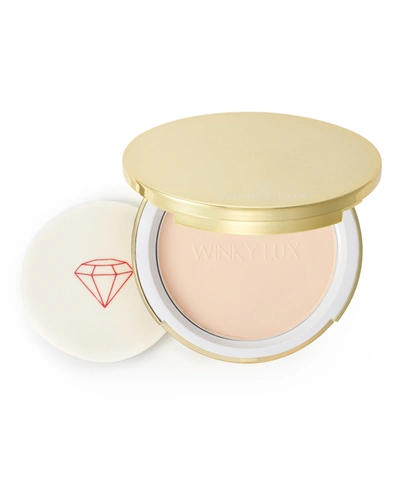 Winky Lux Diamond Complexion Powder In Light