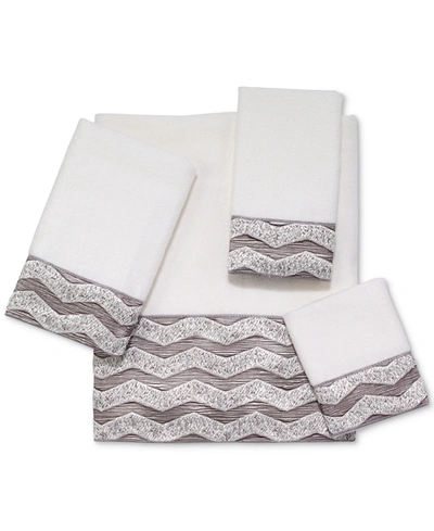 Avanti Galaxy Chevron Bordered Cotton Fingertip Towel, 11" X 18" In White