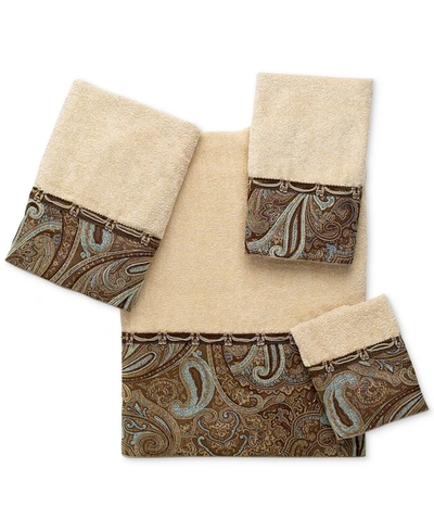Avanti Bradford Paisley Swirls Cotton Fingertip Towel, 11" X 18" In Linen