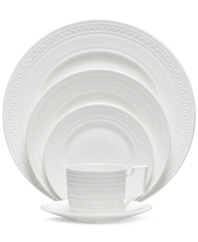 Wedgwood Dinnerware, Intaglio 5 Piece Place Setting In White