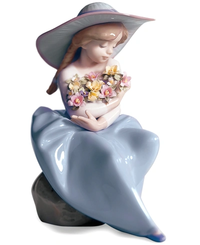 Lladrò Collectible Figurine, Fragrant Bouquet