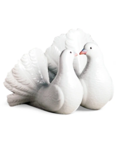 Lladrò Collectible Figurine, "kissing Doves"