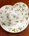 Wedgwood "wild Strawberry" Salad/dessert Plate, 8"