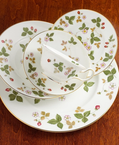 Wedgwood "wild Strawberry" Salad/dessert Plate, 8"