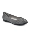Cliffs By White Mountain Womens Padded Insole Ballet Flats In Pewter Glitter