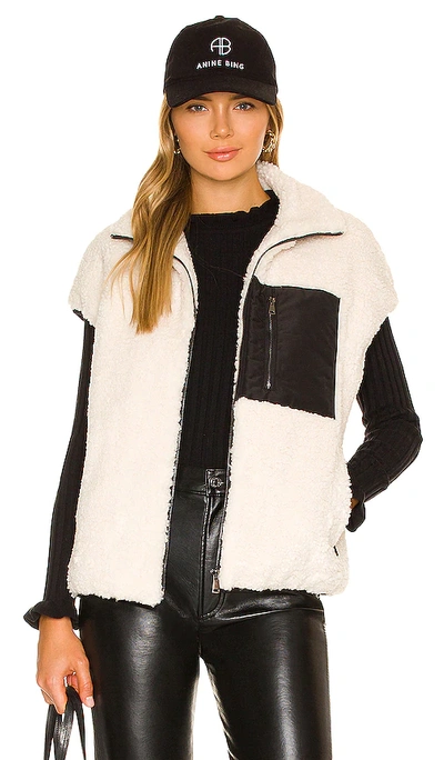 Adrienne Landau Faux Lamb Vest In 黑色&米白