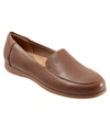 Trotters Women's Deanna Loafer Women's Shoes In Saddle