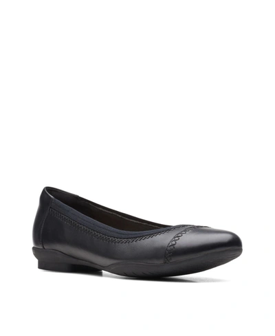 Clarks Women's Collection Sara Bay Flats Women's Shoes In Black Leather