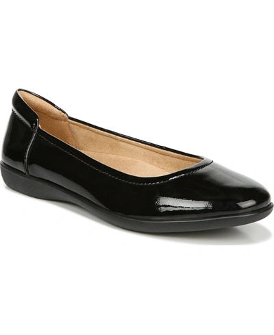 Naturalizer Flexy Womens Round Toe Ballet Flats In Black Faux Patent