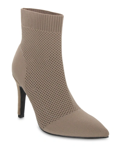 Mia Women's Mckinley Dress Pointed Toe Booties In Sand