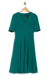 Donna Morgan V-neck Fit & Flare Dress In Evergreen