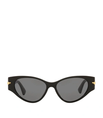 Bottega Veneta Cat Eye Sunglasses In Black