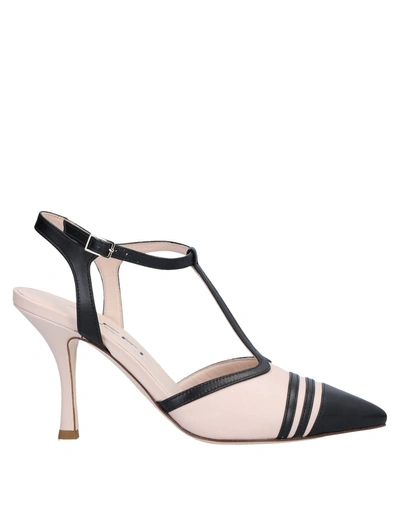 Tiffi Pumps In Black