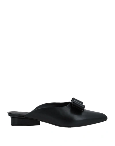 Ferragamo Slippers And Clogs Sciacca Leather In Black