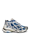 Balenciaga Runner Low-top Sneakers In Navy & White & Black