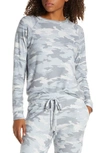 Beyond Yoga Hacci Raglan Pullover In Gray Camo Heather