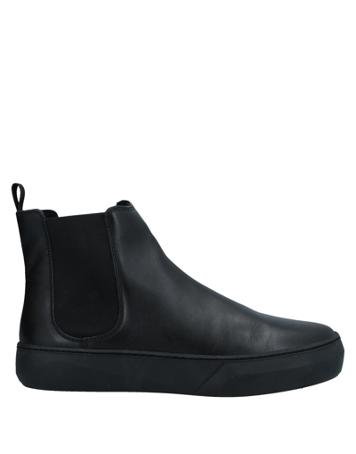 Frau Ankle Boots In Black