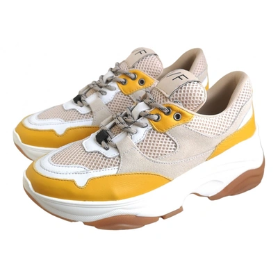 Pre-owned Selected Leather Trainers In Yellow