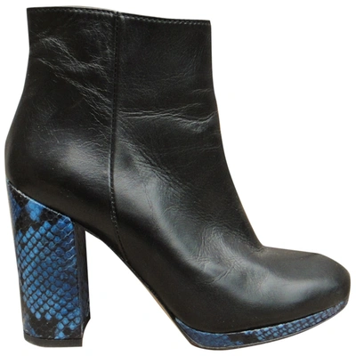 Pre-owned Kalda Leather Ankle Boots In Black