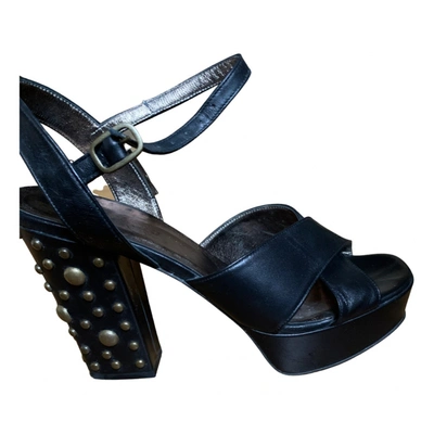 Pre-owned Ottod'ame Leather Sandals In Black