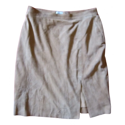 Pre-owned Armani Collezioni Mid-length Skirt In Camel
