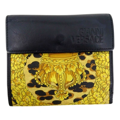 Pre-owned Versace Leather Purse In Multicolour