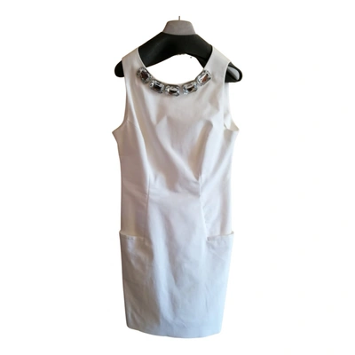 Pre-owned Moschino Cheap And Chic Mid-length Dress In White