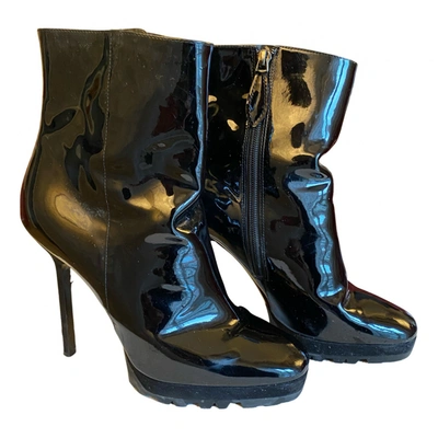 Pre-owned Aperlai Patent Leather Ankle Boots In Black