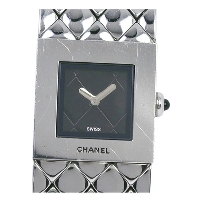 Pre-owned Chanel Watch In Black
