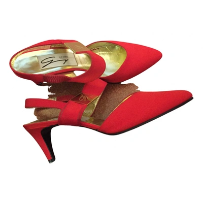 Pre-owned Genny Cloth Heels In Red